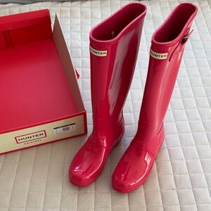 Hunter Women's Glossy Pink Rain Boots